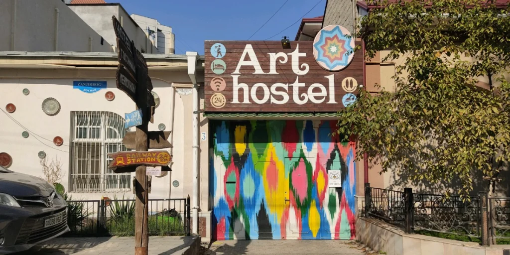 Art Hostel – Tashkent visaboards