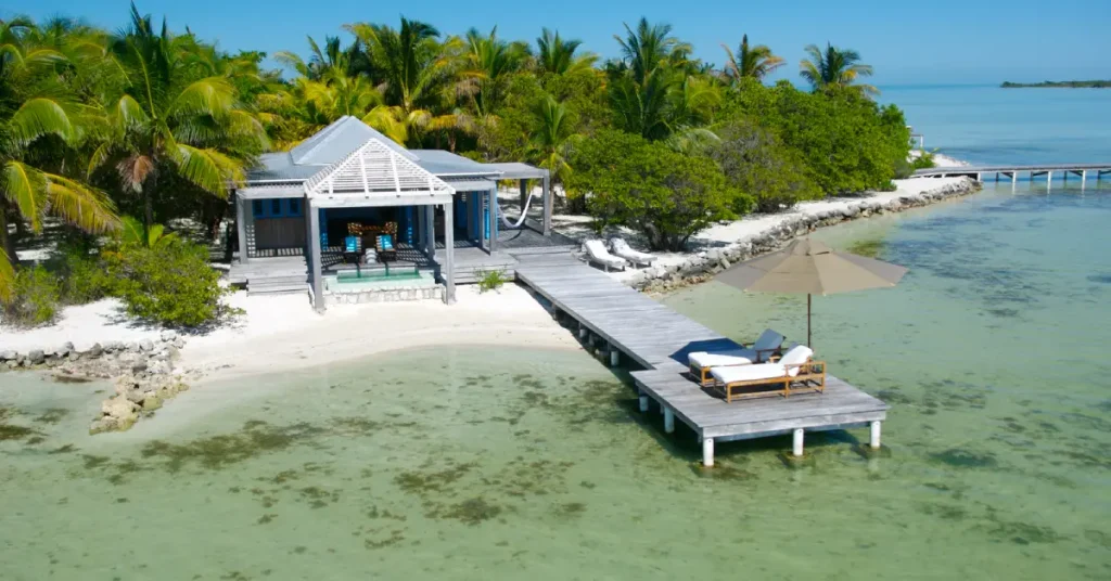 Cayo Espanto (Ambergris Caye) visaboards