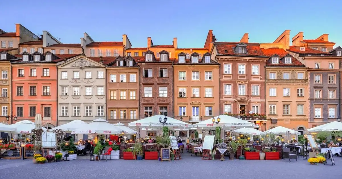 City Boutique Mid Tier Hotel in Warsaw or Kraków poland visaboards