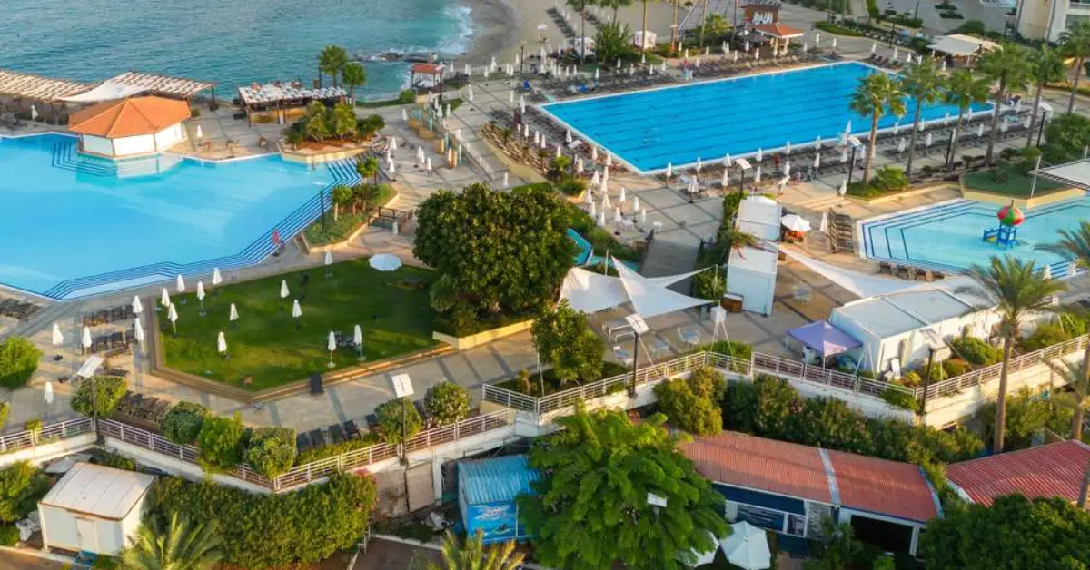 Comfortable Seaside Resort (Coastal Lebanon – Example) visaboards