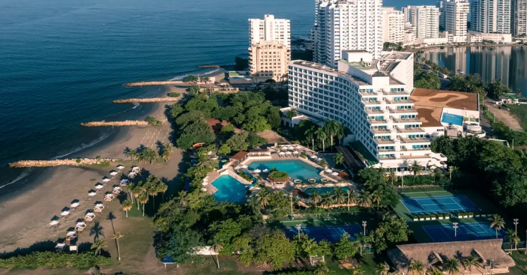 Good Value Resort Hotel on the Coast (Cartagena outskirts) visaboards