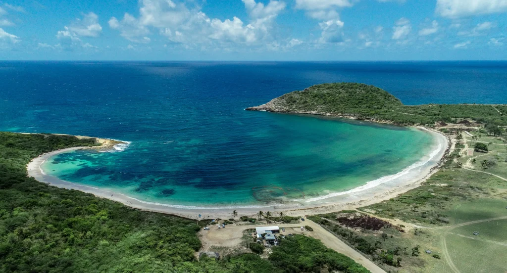 Half Moon Bay (Antigua) visaboards