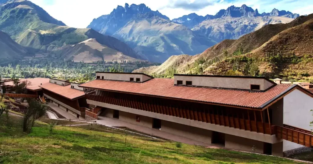 High End Lodges & Retreats (Lake Titicaca Sacred Valley) peru visaboards