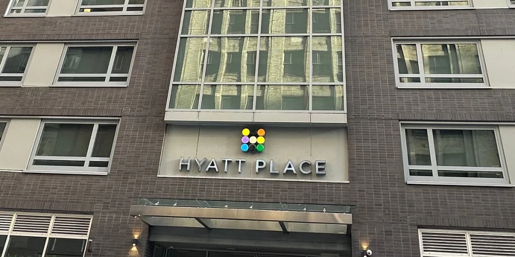 Hyatt Place New York City Times Square – NYC visaboards