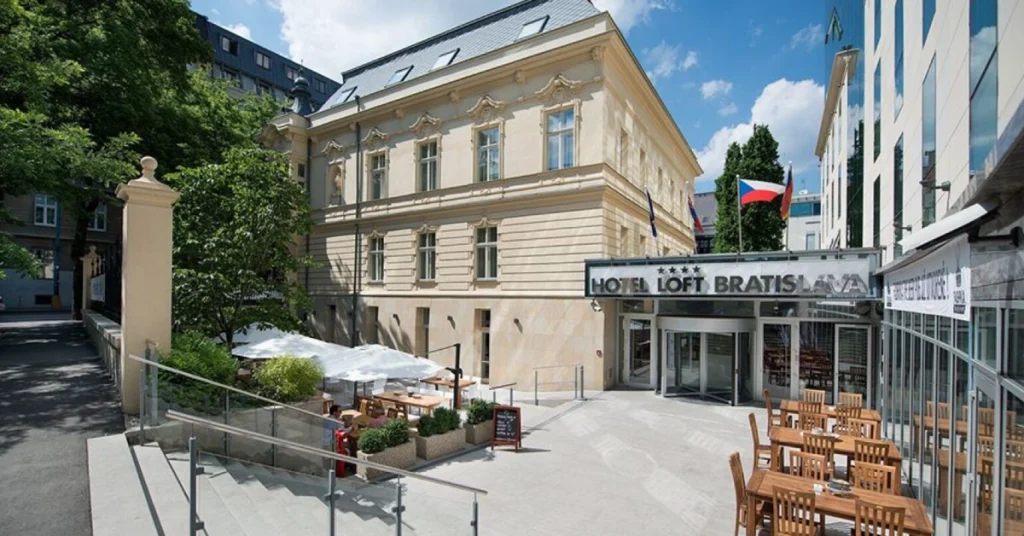 LOFT Hotel Bratislava – Bratislava visaboards