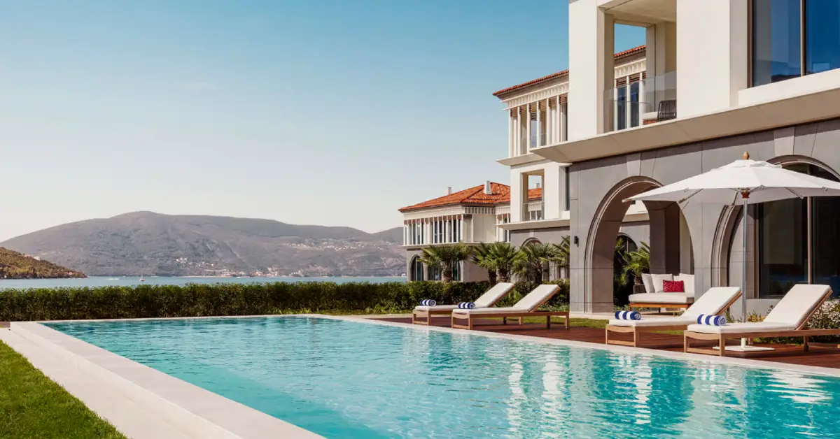 One&Only Portonovi (Portonovi – Modern Coast Resort) visaboards