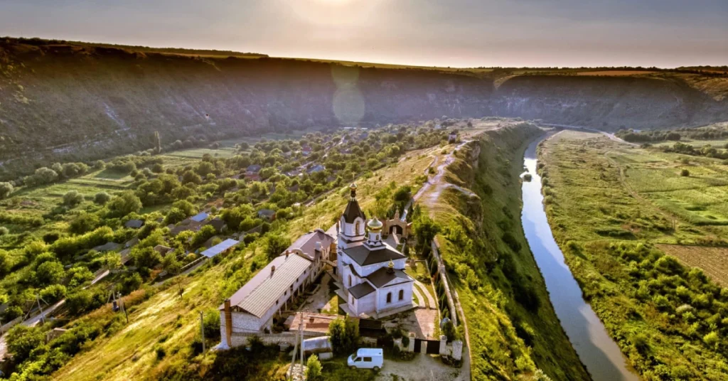Orheiul Vechi in Moldova visaboards