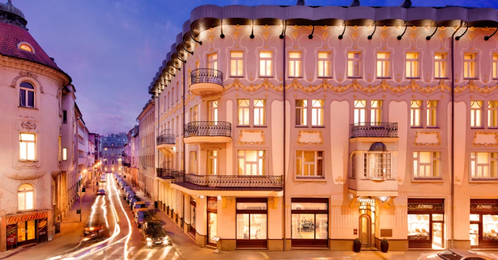 Roset Hotel & Residence – Bratislava visaboards