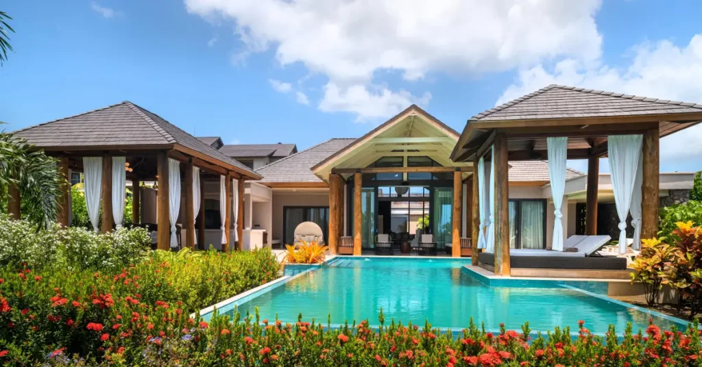 Smaller Boutique Guest House Style Hotels dominica visaboards