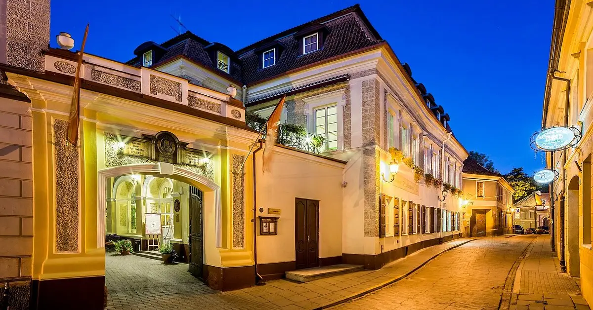 Stylish Boutique Hotel (Example Vilnius Kaunas Klaipėda) visaboards