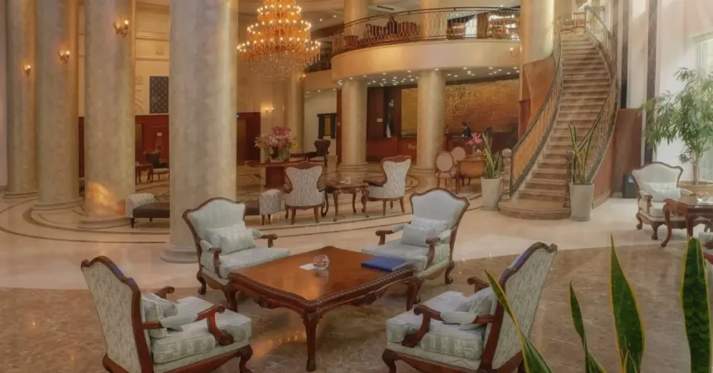 Wisteria Hotel (Tehran – Darband Mountain Foothills) visaboards