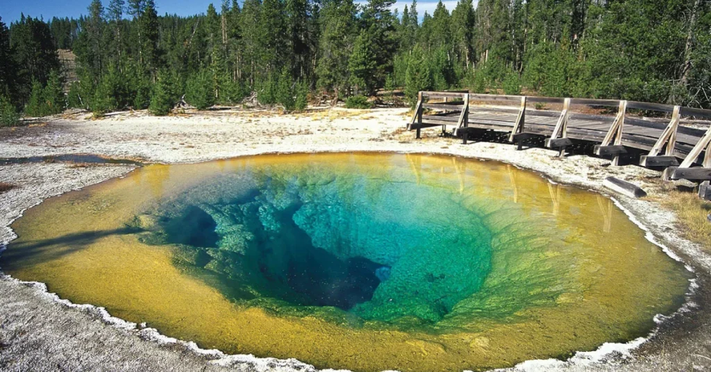 Yellowstone National Park in the United States visaboards